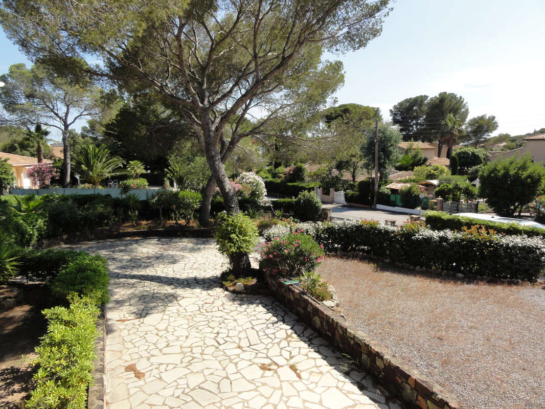 Maison à SAINT-RAPHAEL