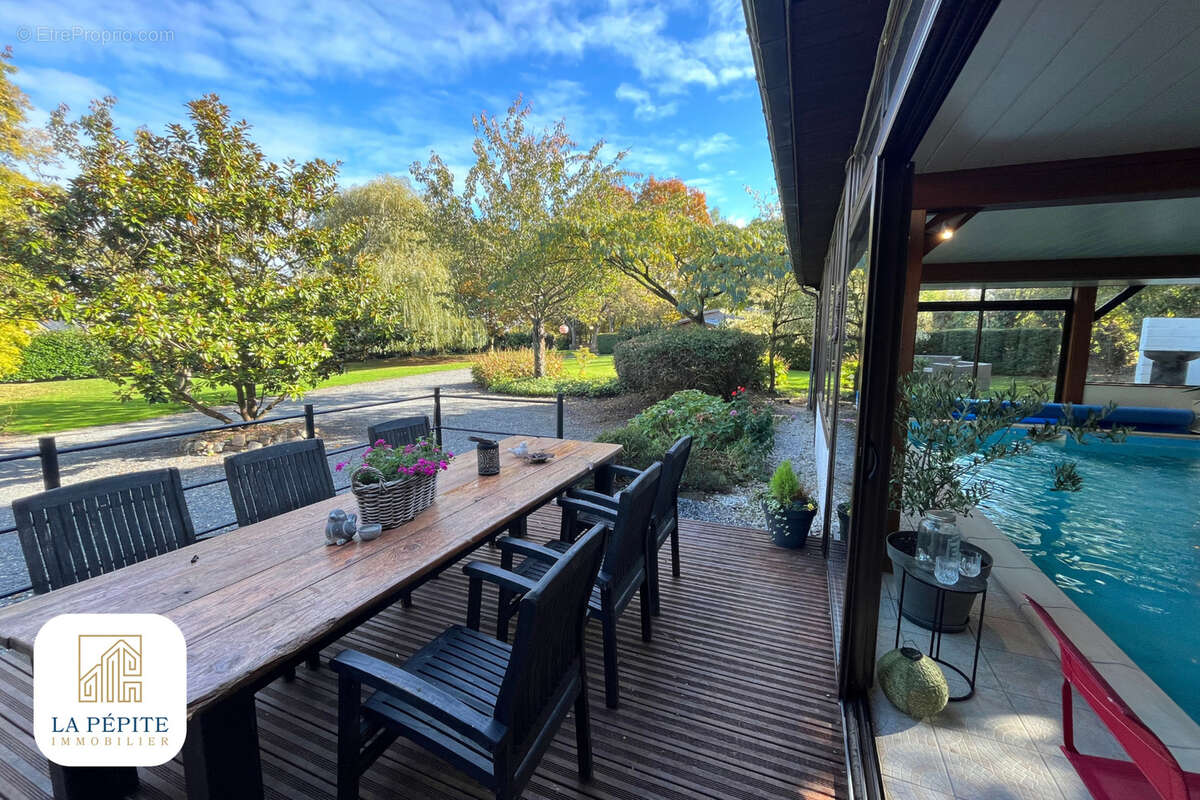 Maison à MECQUIGNIES