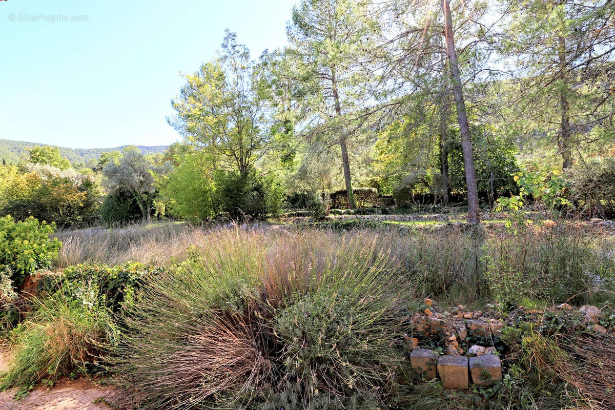 Maison à SOLLIES-TOUCAS