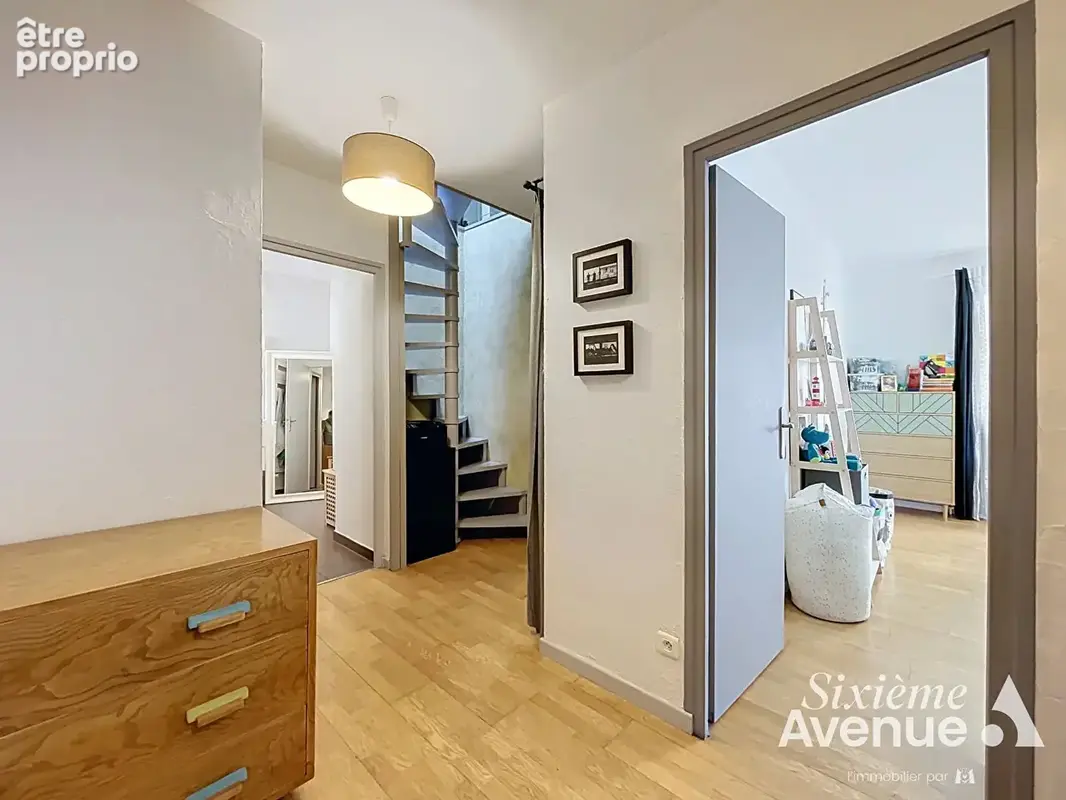 Maison de village Saint Symphorien D'Ozon 4 pièces - 3 chambres 140 m² utiles - photo 7