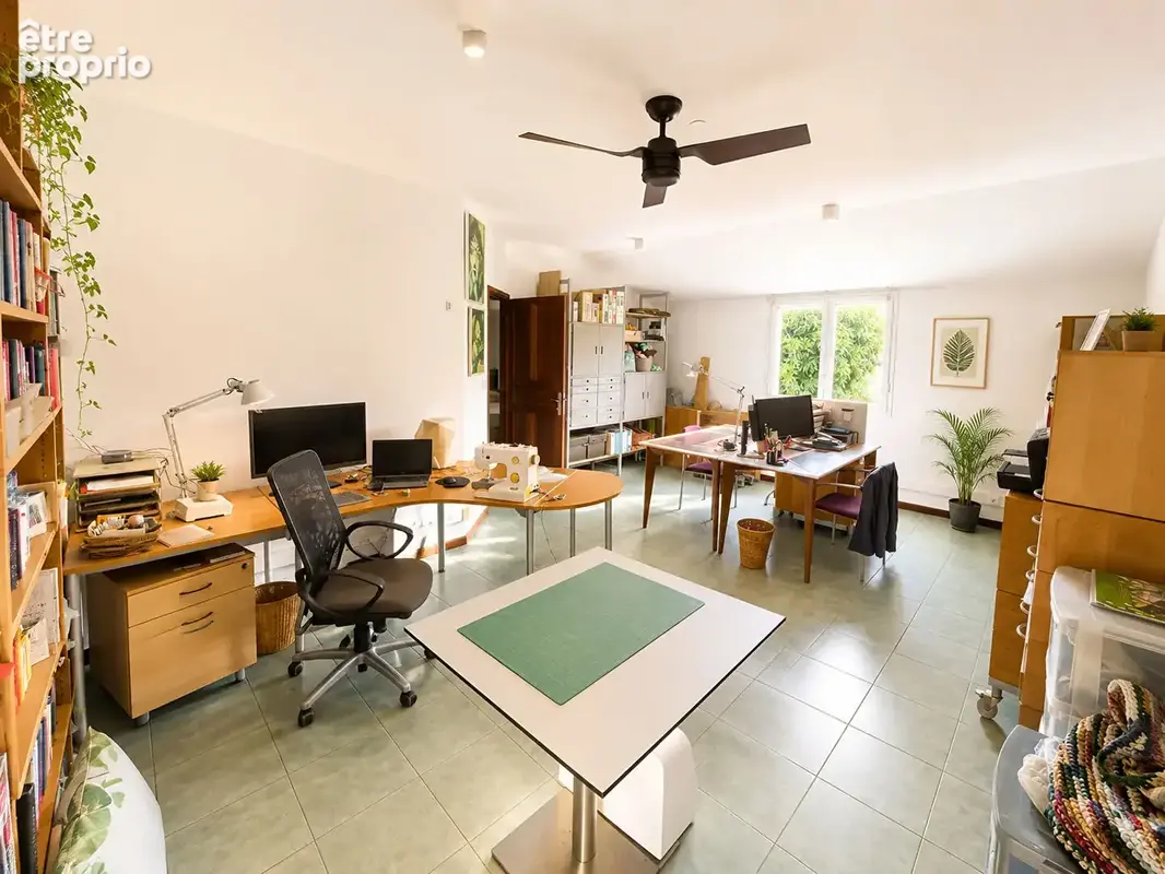 Maison d'architecte de 235 m² sur 977 m² de terrain - Rivière du mat les bas - photo 8