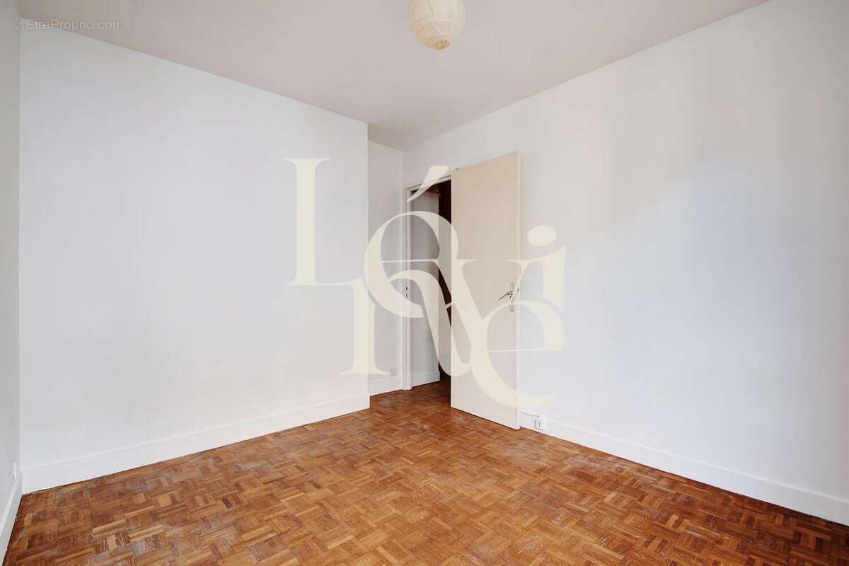 Appartement à IVRY-SUR-SEINE