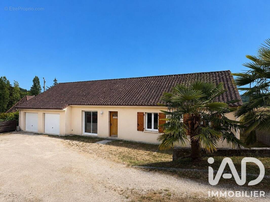 Photo 1 - Maison à LE LARDIN-SAINT-LAZARE