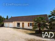 Photo 1 - Maison à LE LARDIN-SAINT-LAZARE