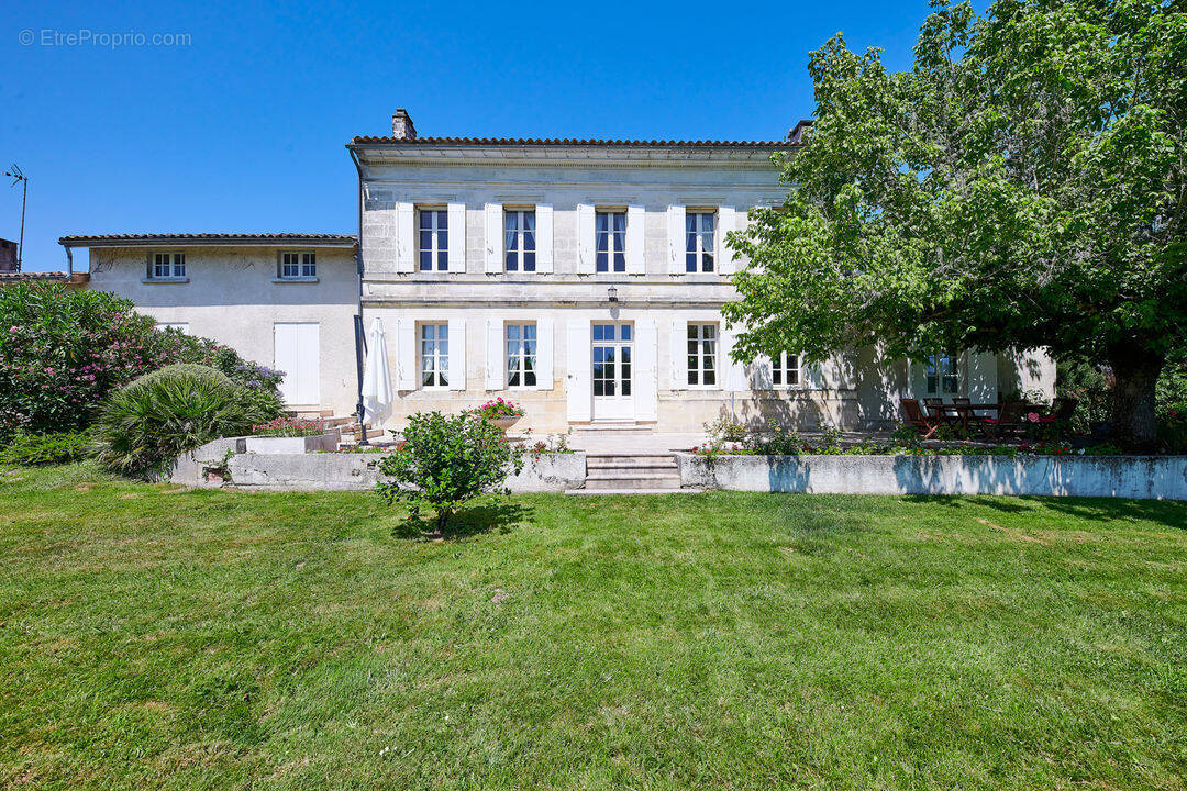 Maison à SAINT-DENIS-DE-PILE