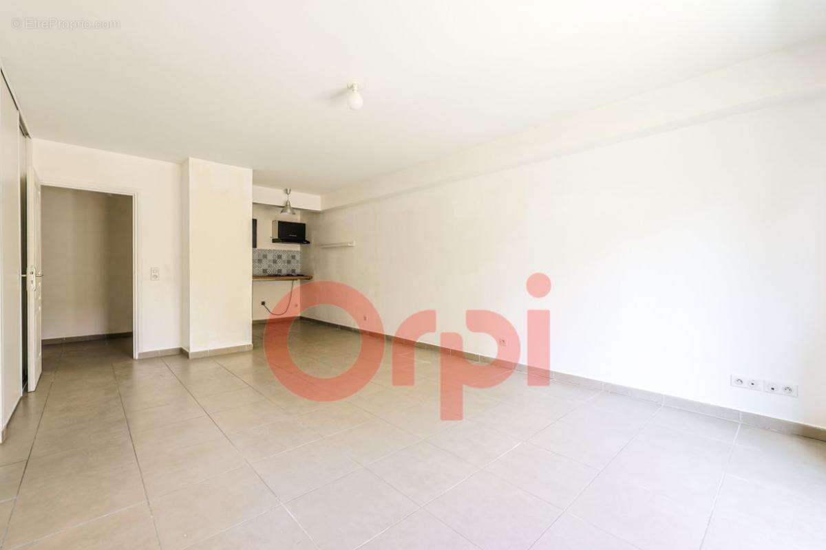 Appartement à NEUILLY-PLAISANCE