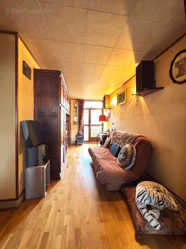 Appartement à vendre, 5 pièces, de 86 m² pour une famille qui aime l'espace ou pour un bel investissement locatif - photo 6