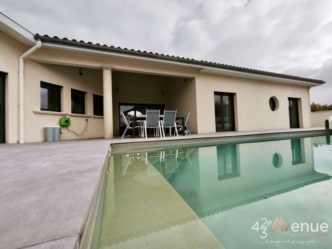 Maison à ANDREZIEUX-BOUTHEON