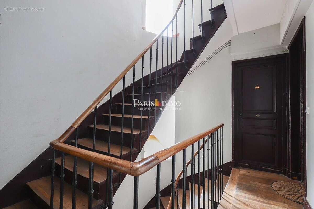 Appartement à PARIS-18E