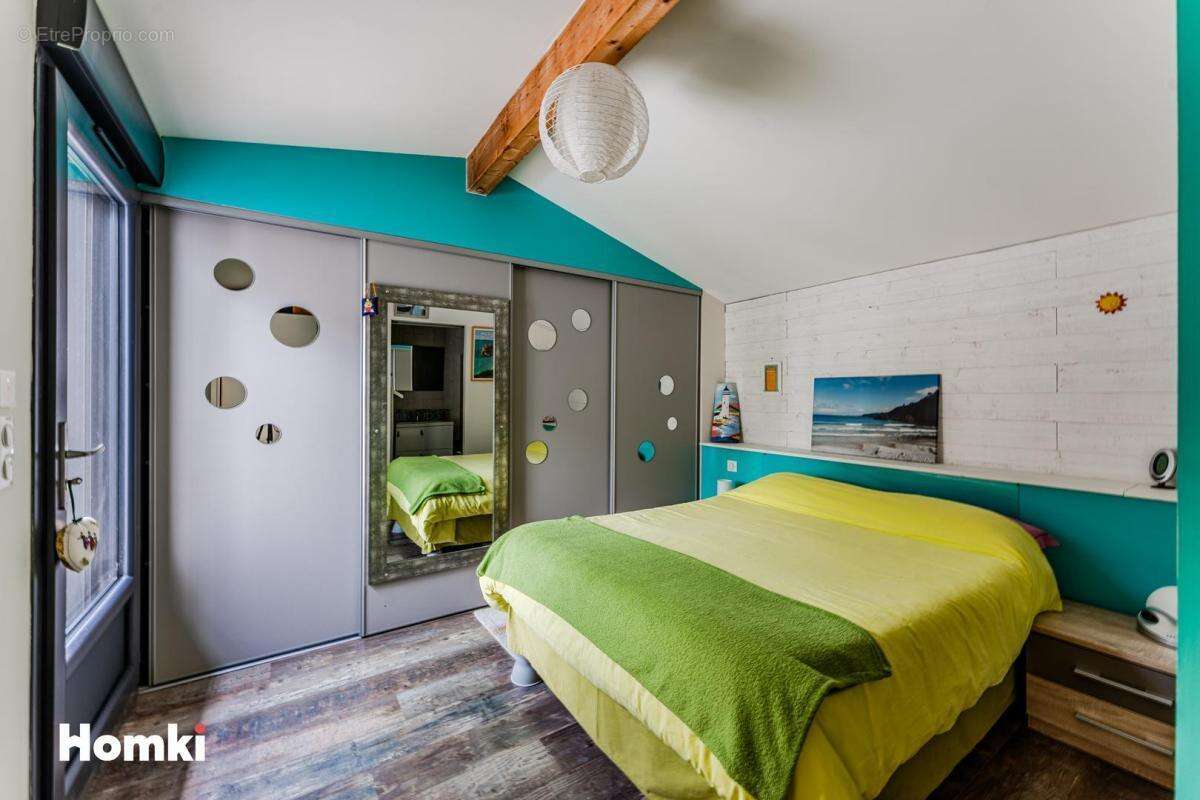 Maison à PARENTIS-EN-BORN