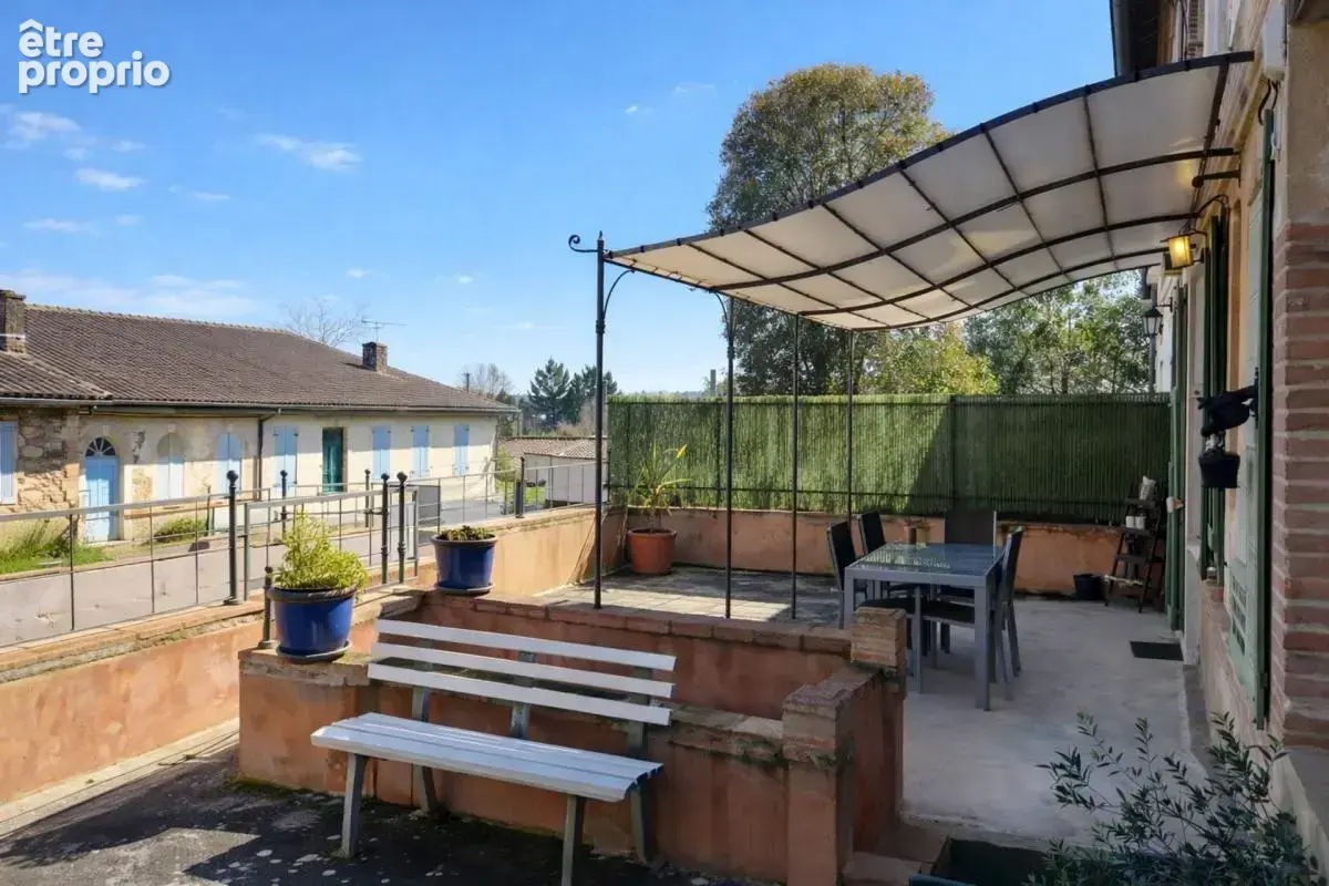 Appartement/maison de 145 m² avec annexe de 20 m² – Cadours (31) - photo 2