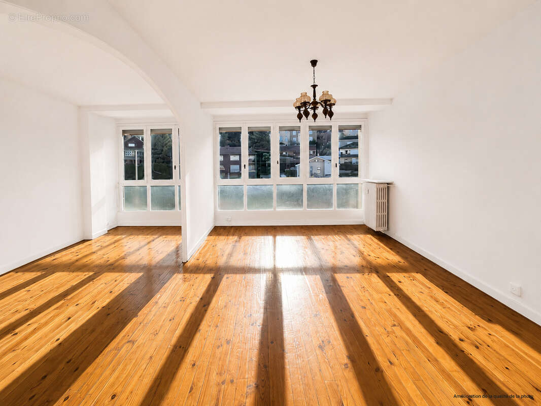 Appartement à SAINT-ETIENNE
