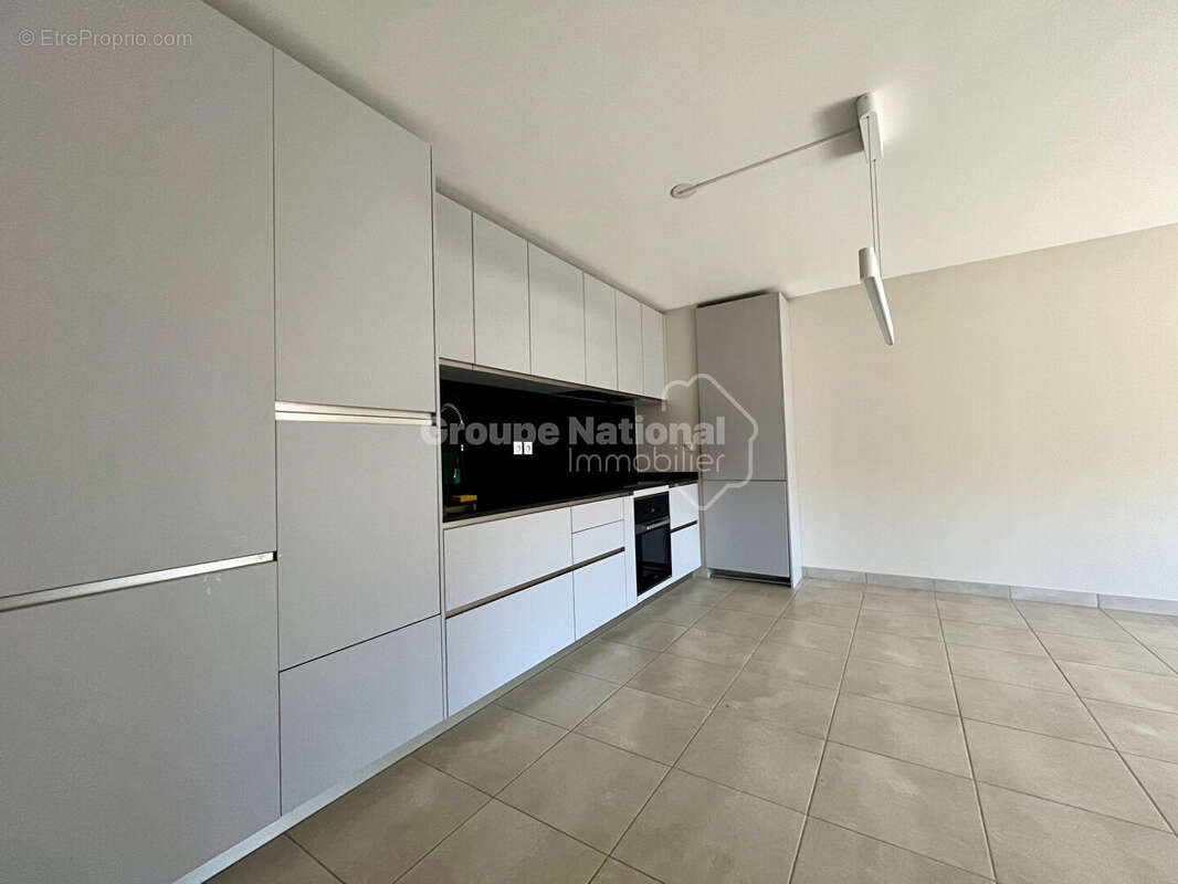 Appartement à VILLENEUVE-LES-AVIGNON