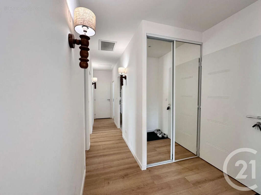 Maison 117 m² à Cubzac-Les-Ponts  - photo 2