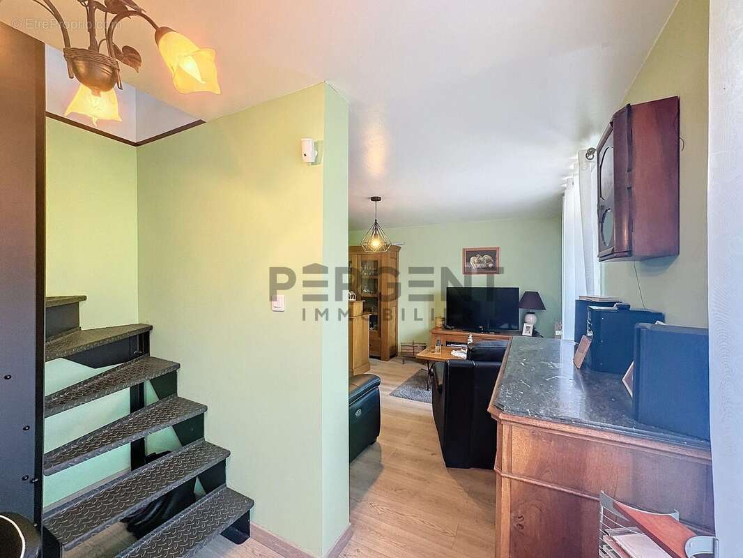 Maison à NOUZONVILLE