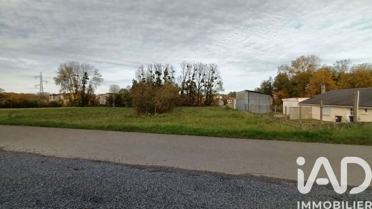Photo 3 - Terrain à VERBERIE