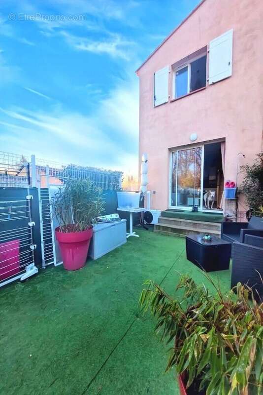 Appartement à MEYREUIL