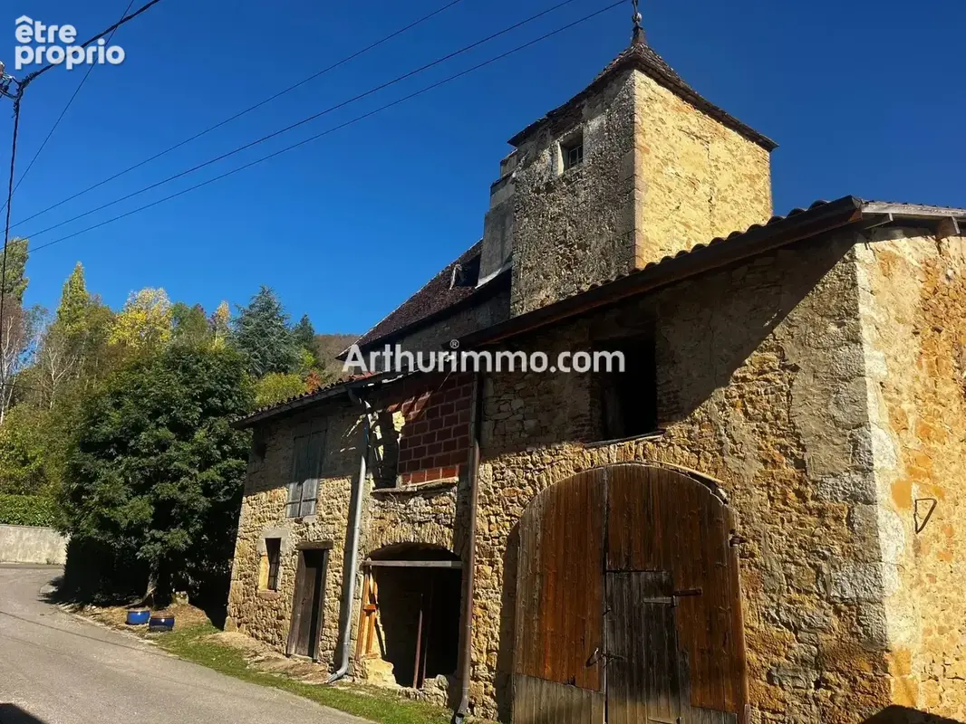 Chateau jura a vendre cuisia 39190  – maison forte type chateau – 414 m² – 12 pièces - photo 32