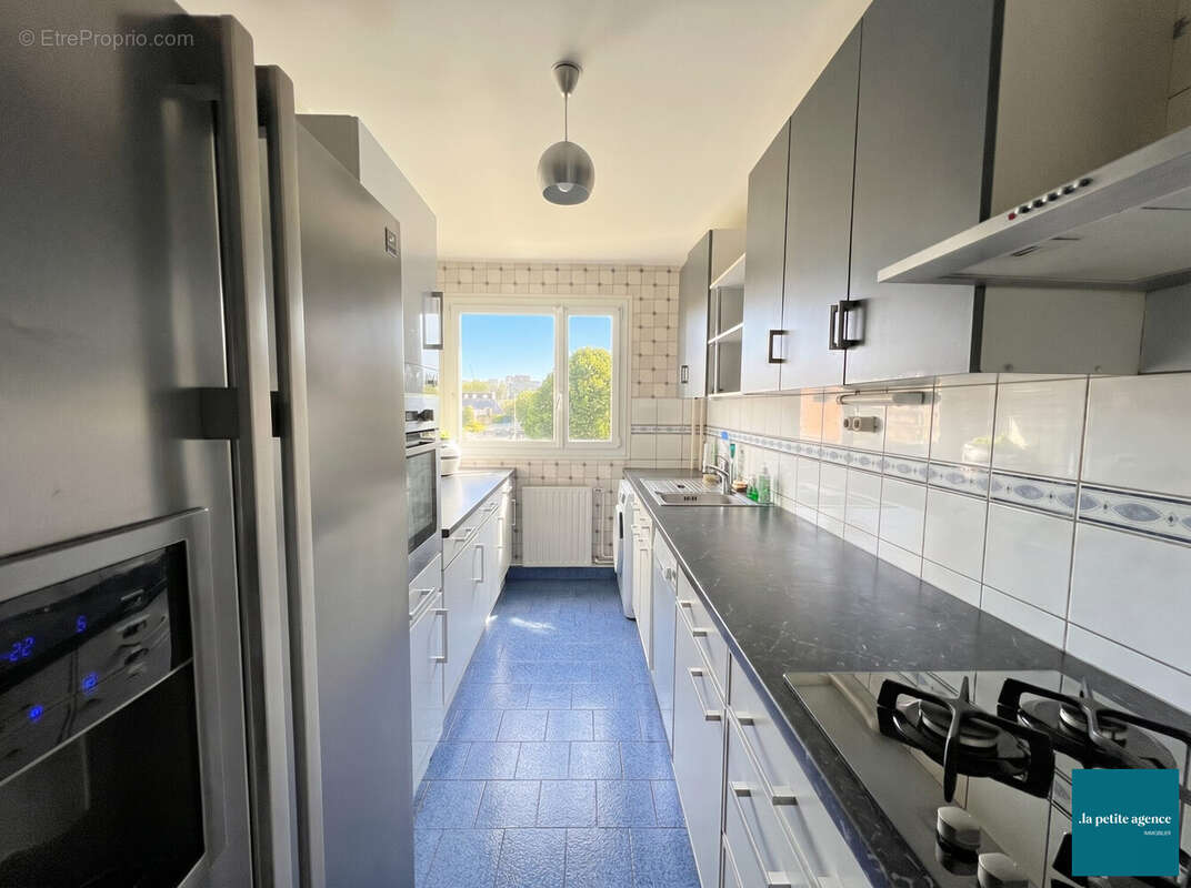 Appartement 85 m² à Caen  - photo 3