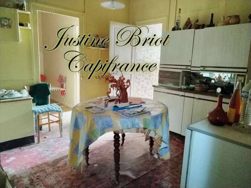 Maison à LA GUERCHE-SUR-L&#039;AUBOIS