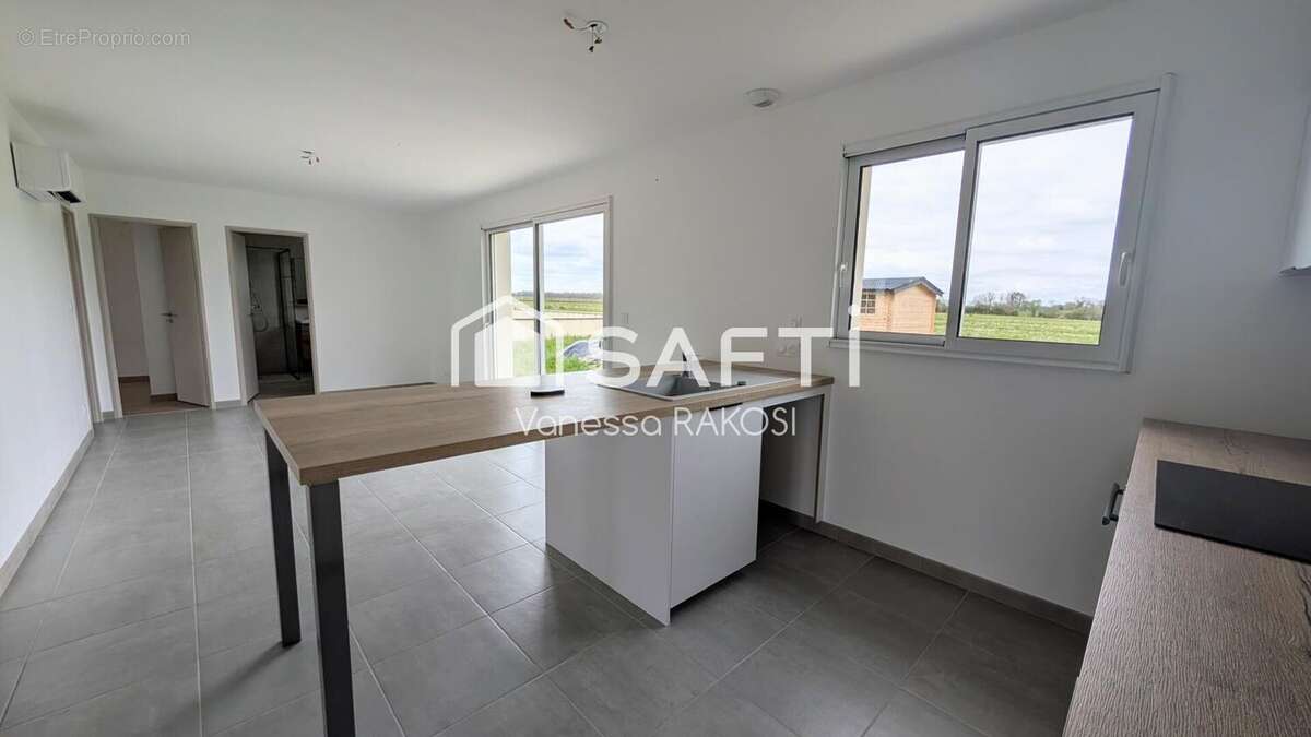 Maison 92 m² à Sainte-Lheurine  - photo 4