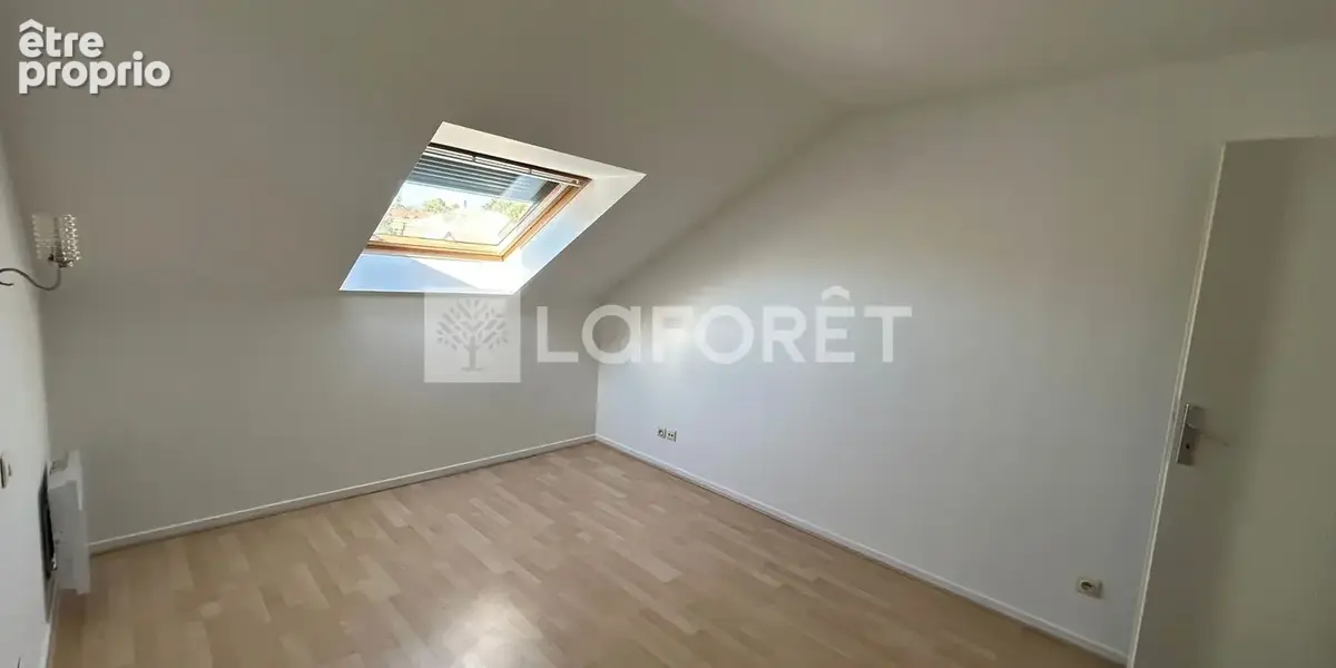 À vendre - Appartement F3 avec 1 cave à Thiais - photo 9