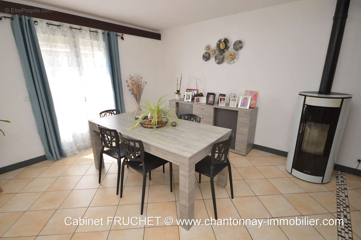 Maison à CHANTONNAY