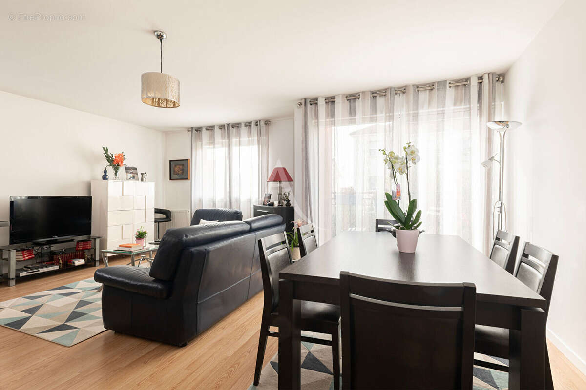 Appartement à VAIRES-SUR-MARNE