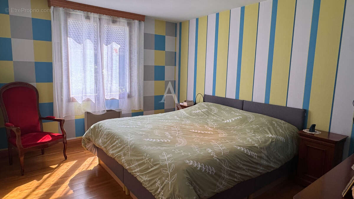 Maison a vendre la chapelle montmartin - photo 7