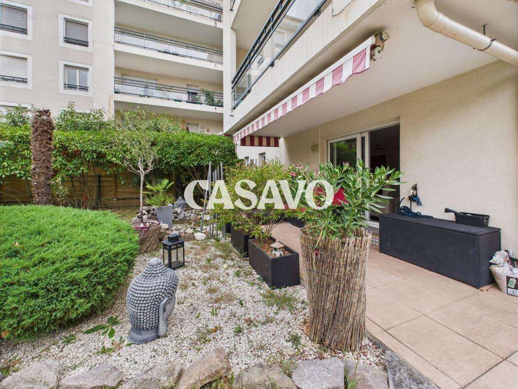 Appartement à DECINES-CHARPIEU