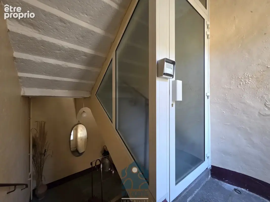 Appartement trois pièces sur deux niveaux - photo 8