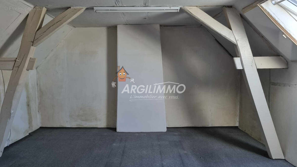 Maison à SAINT-CALAIS