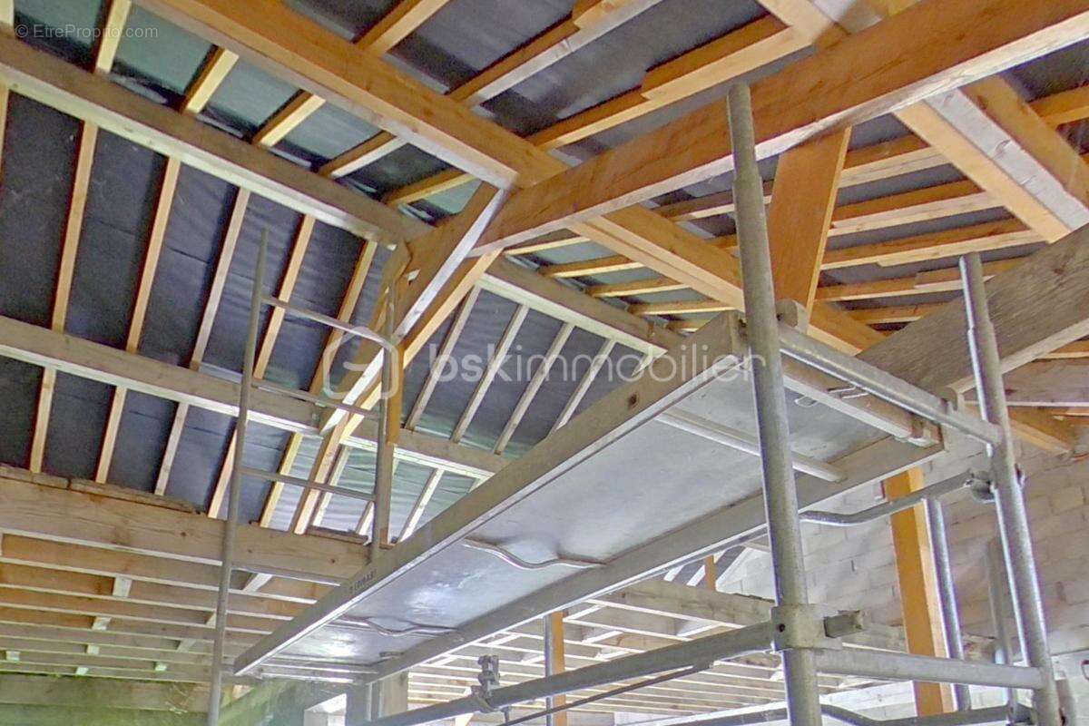 Maison à PONT-SUR-YONNE