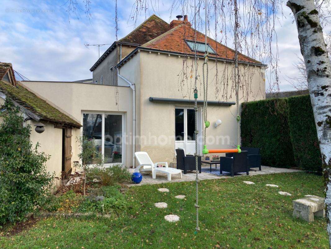 SAINT MAUR- Maison familiale 180m2 avec jardin clos, vie de plain-pied possible aucun travaux - photo 2