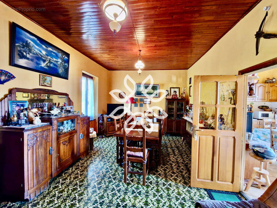 Maison à BOURNONCLE-SAINT-PIERRE