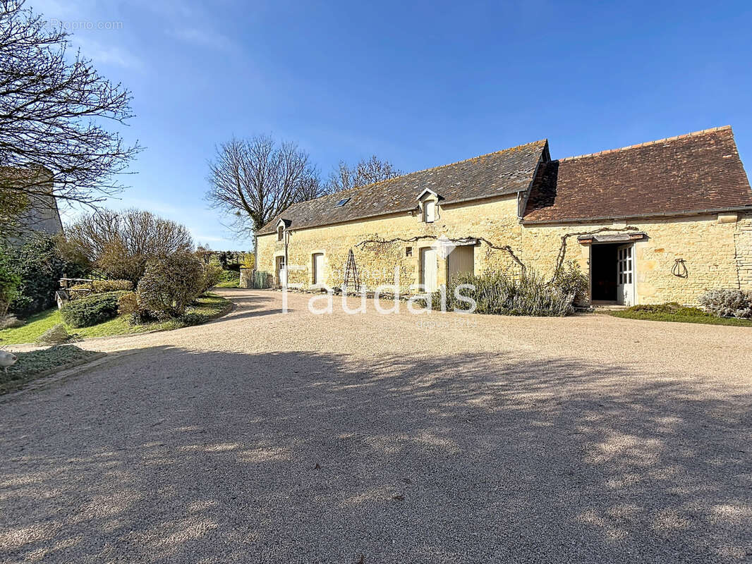 Maison à VERSAINVILLE