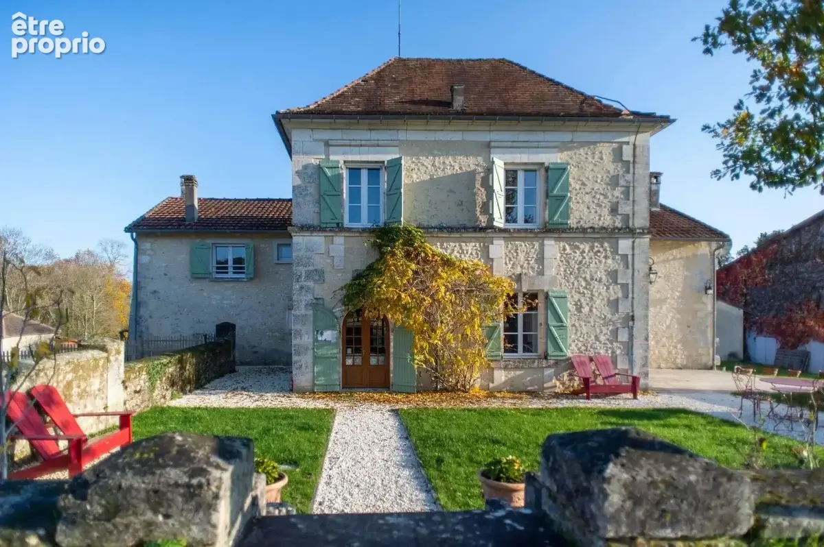 Prestigieux domaine équestre situé sur 41 hectares avec un lac - photo 25