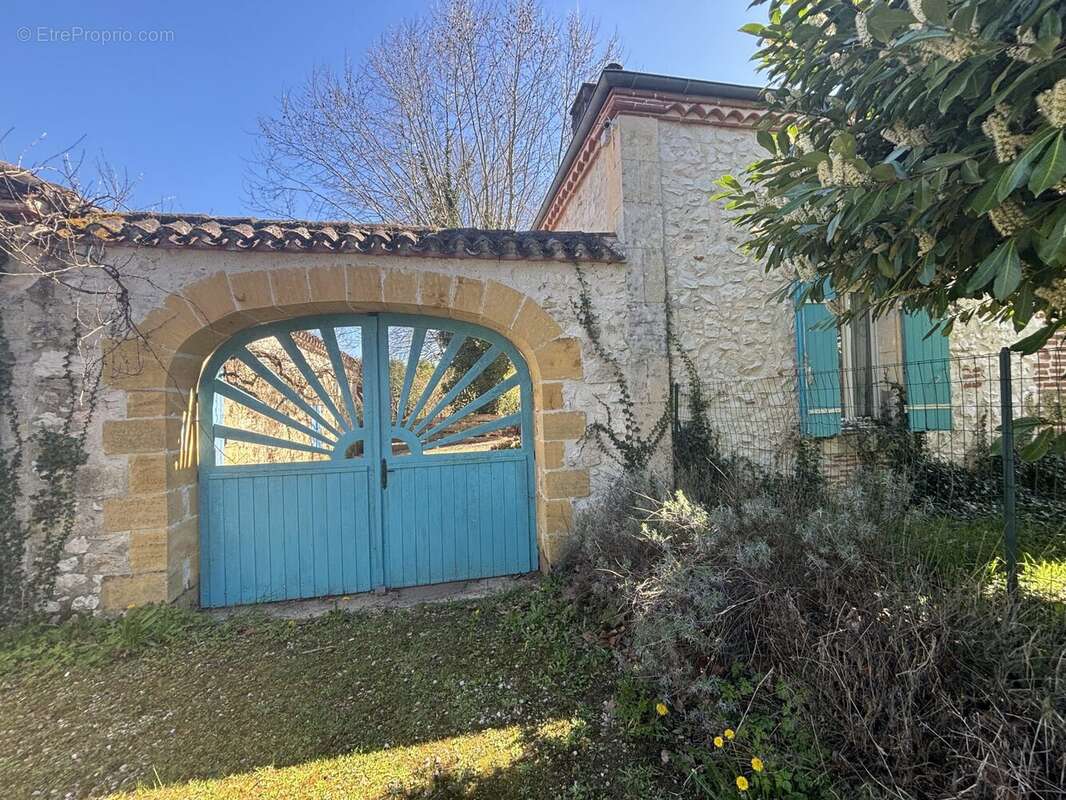 Maison à SAINT-VITE