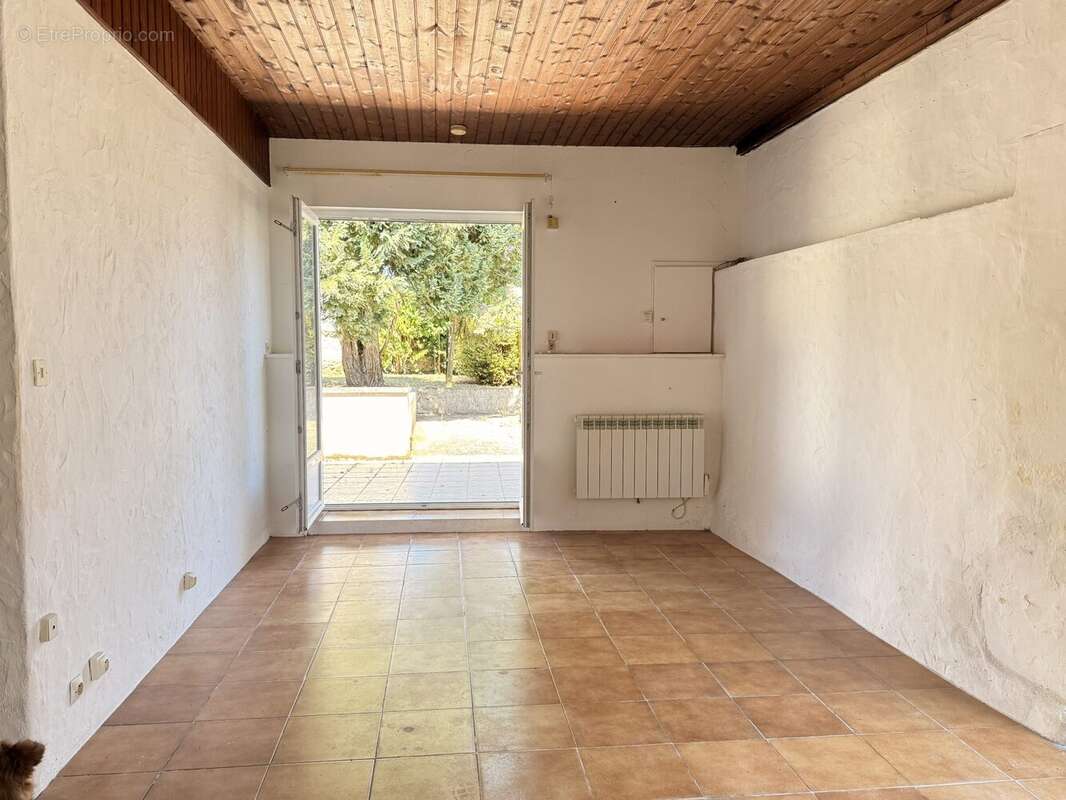 Maison 37 m² à Cozes  - photo 4