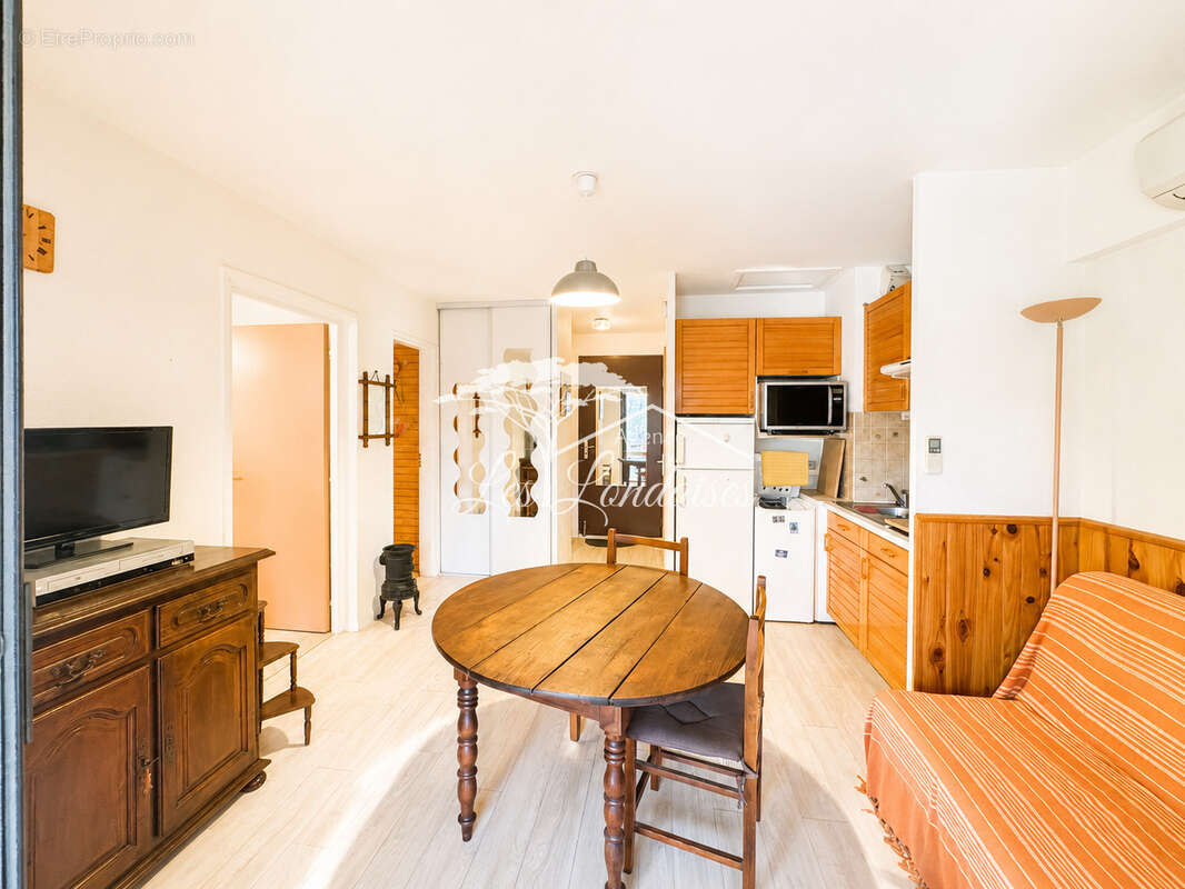 Appartement à LA LONDE-LES-MAURES