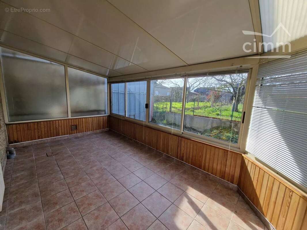 Maison à LES TOUCHES