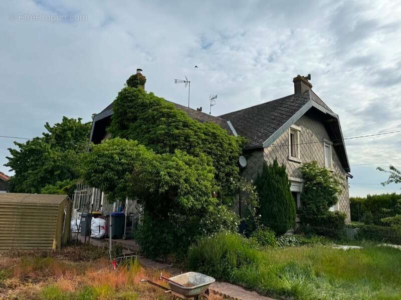 Maison à MASNIERES
