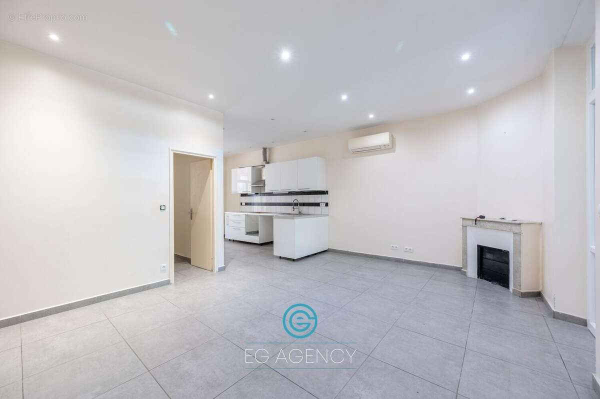Maison à MARSEILLE-4E