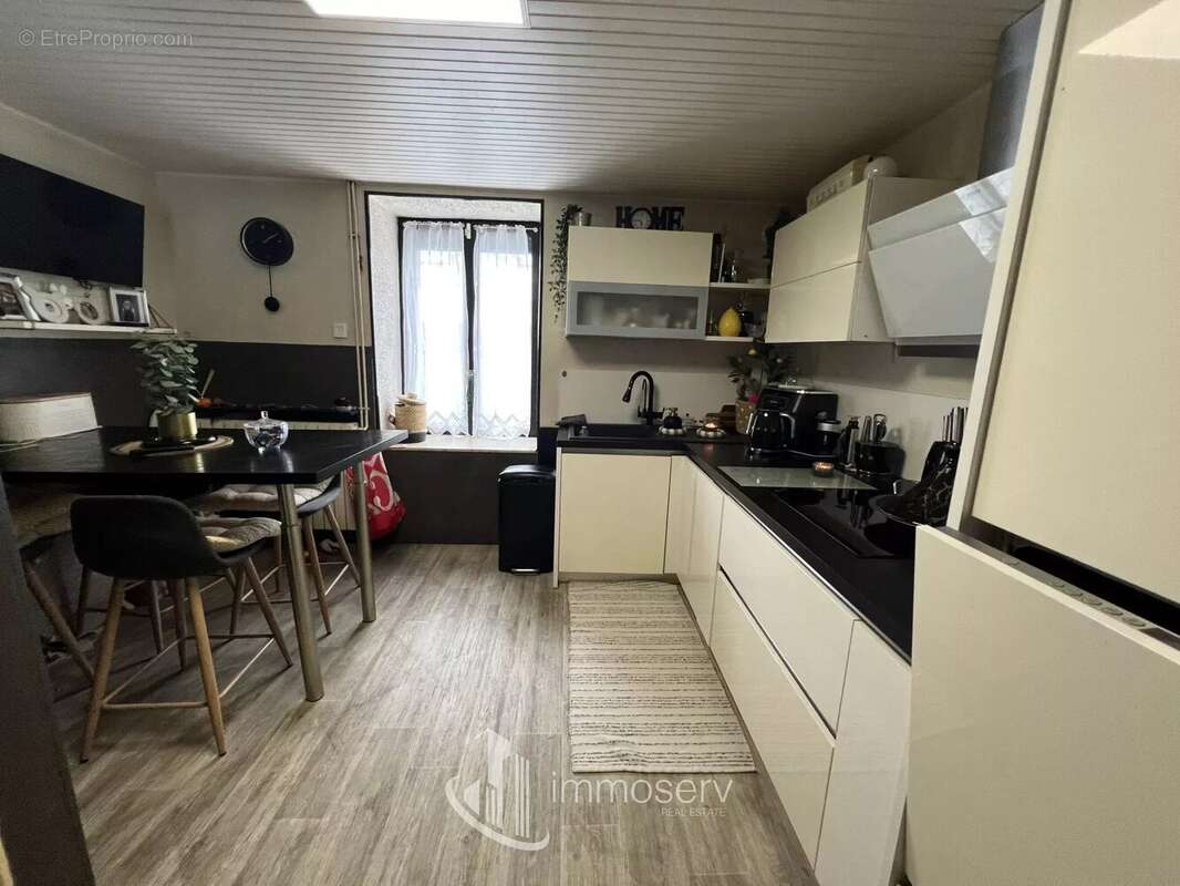 Maison 178 m² à Thionville  - photo 3