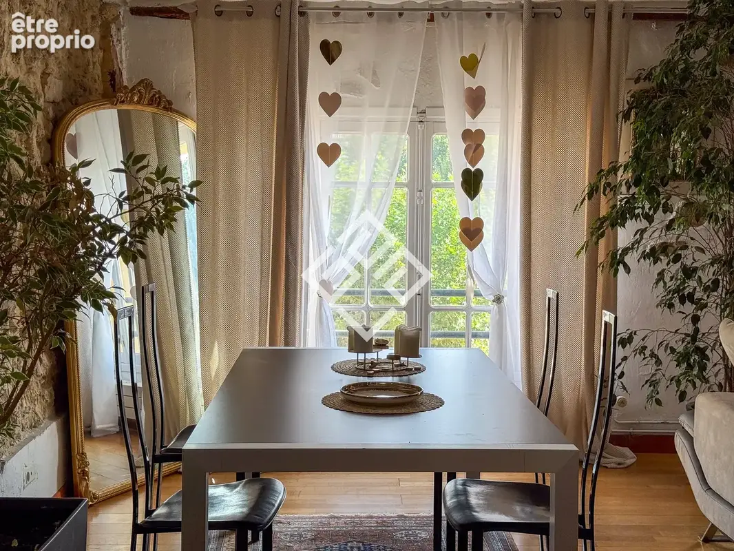 Appartement de caractère- 133 m2 - 4 pièces - photo 7