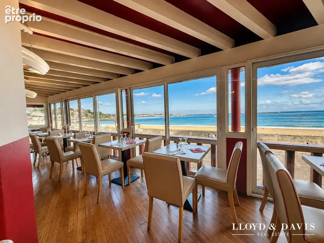 Photo Autres à Saint-Jean-De-Luz au prix de 825 000€