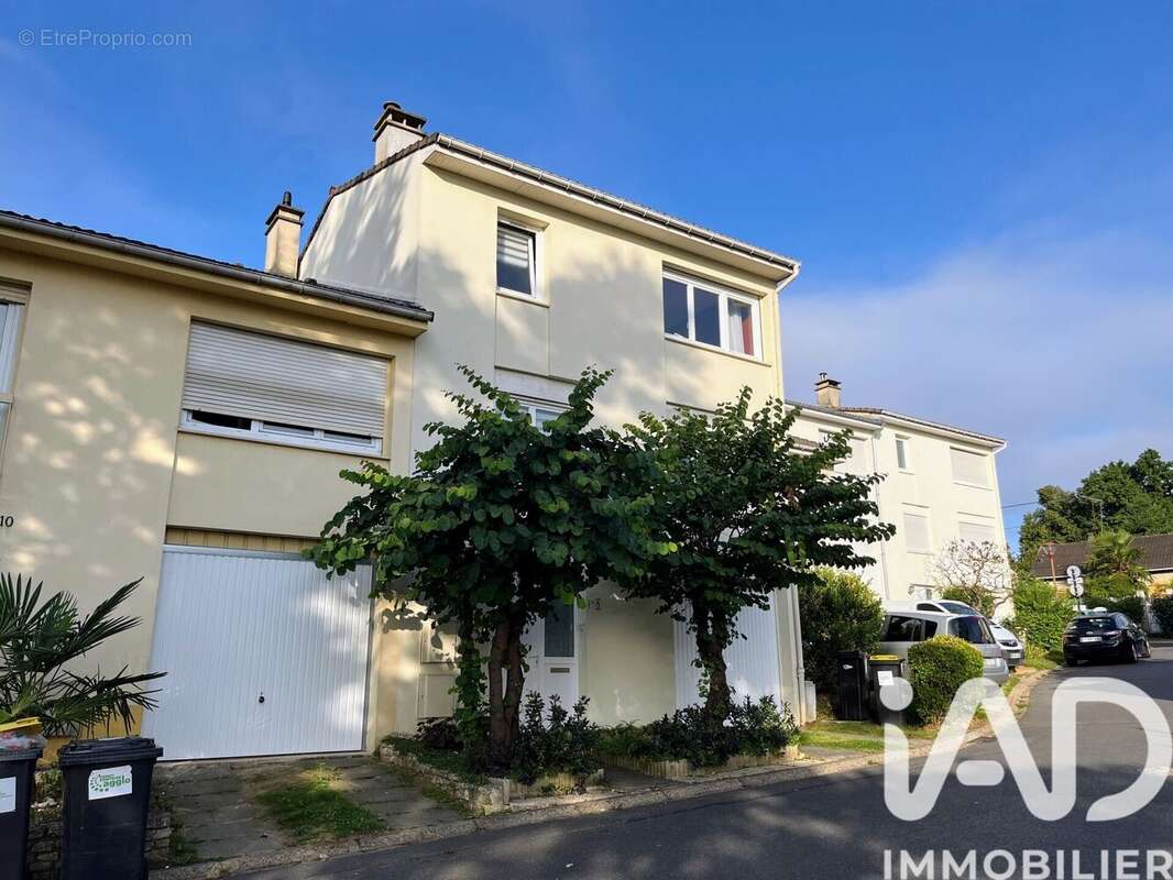 Photo 9 - Maison à OSNY