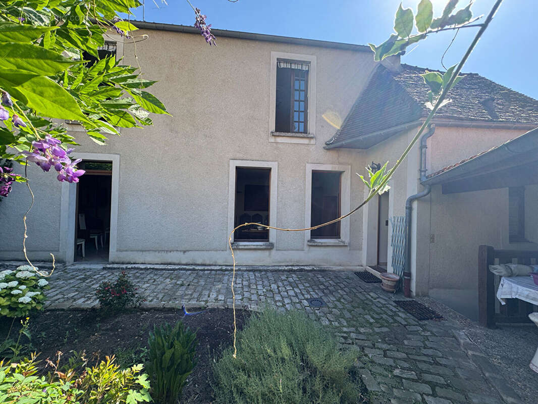 Maison à MONTFORT-L'AMAURY