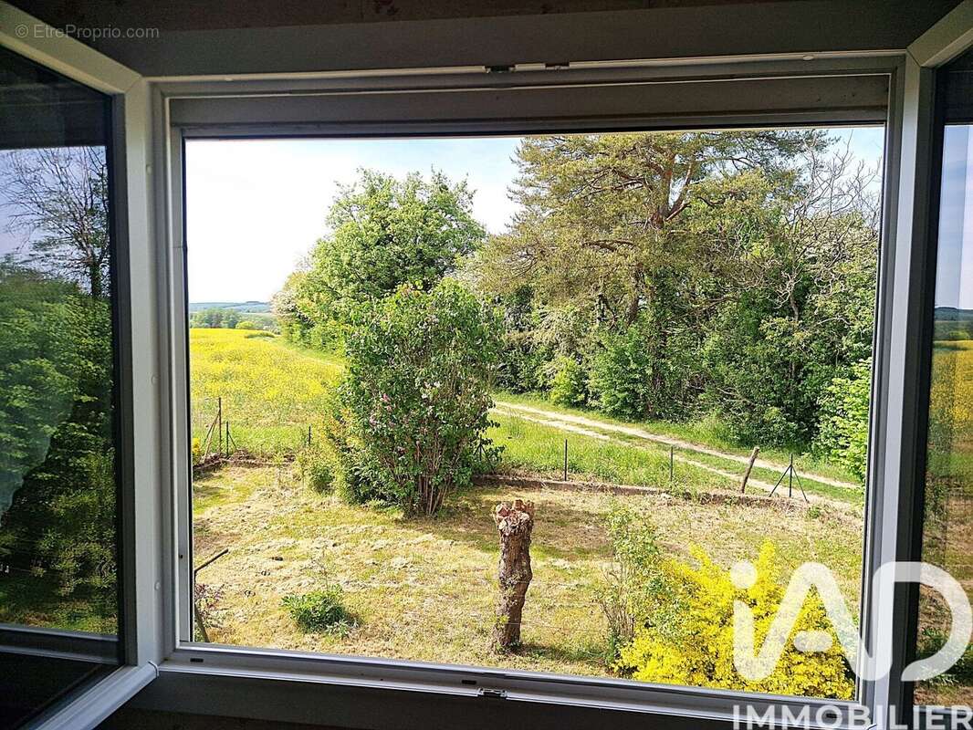 Maison 94 m² à Emagny  - photo 3