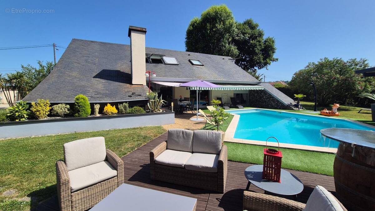 Maison à AUSSEVIELLE